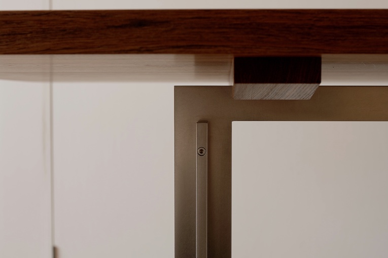 テーブル脚製作